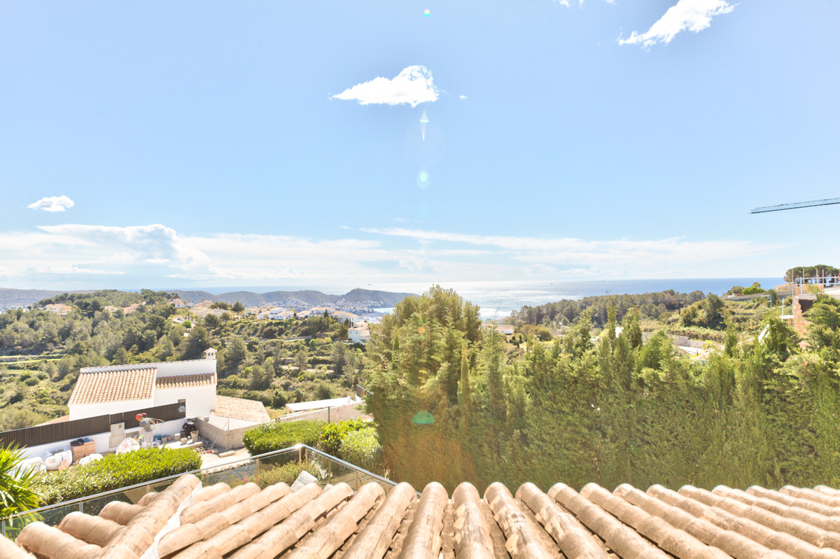 Property main view 44