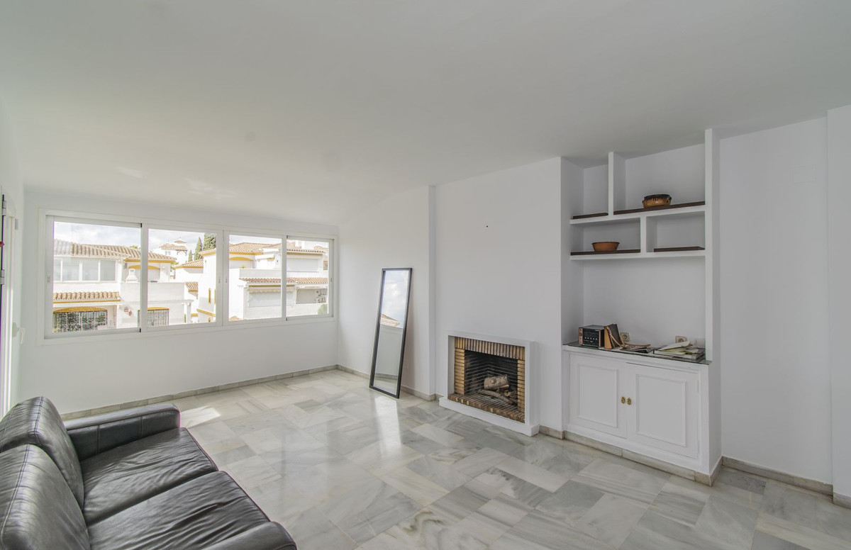 Penthouse in Nagüeles-2