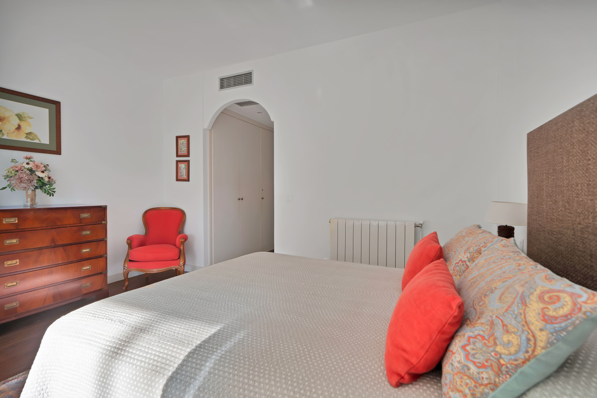 Appartement te koop in Nagüeles | 3 slaapkamers H5041636
