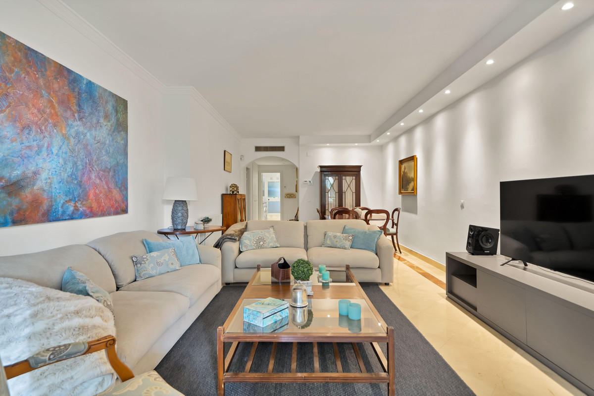 Appartement te koop in Nagüeles | 3 slaapkamers H5041636