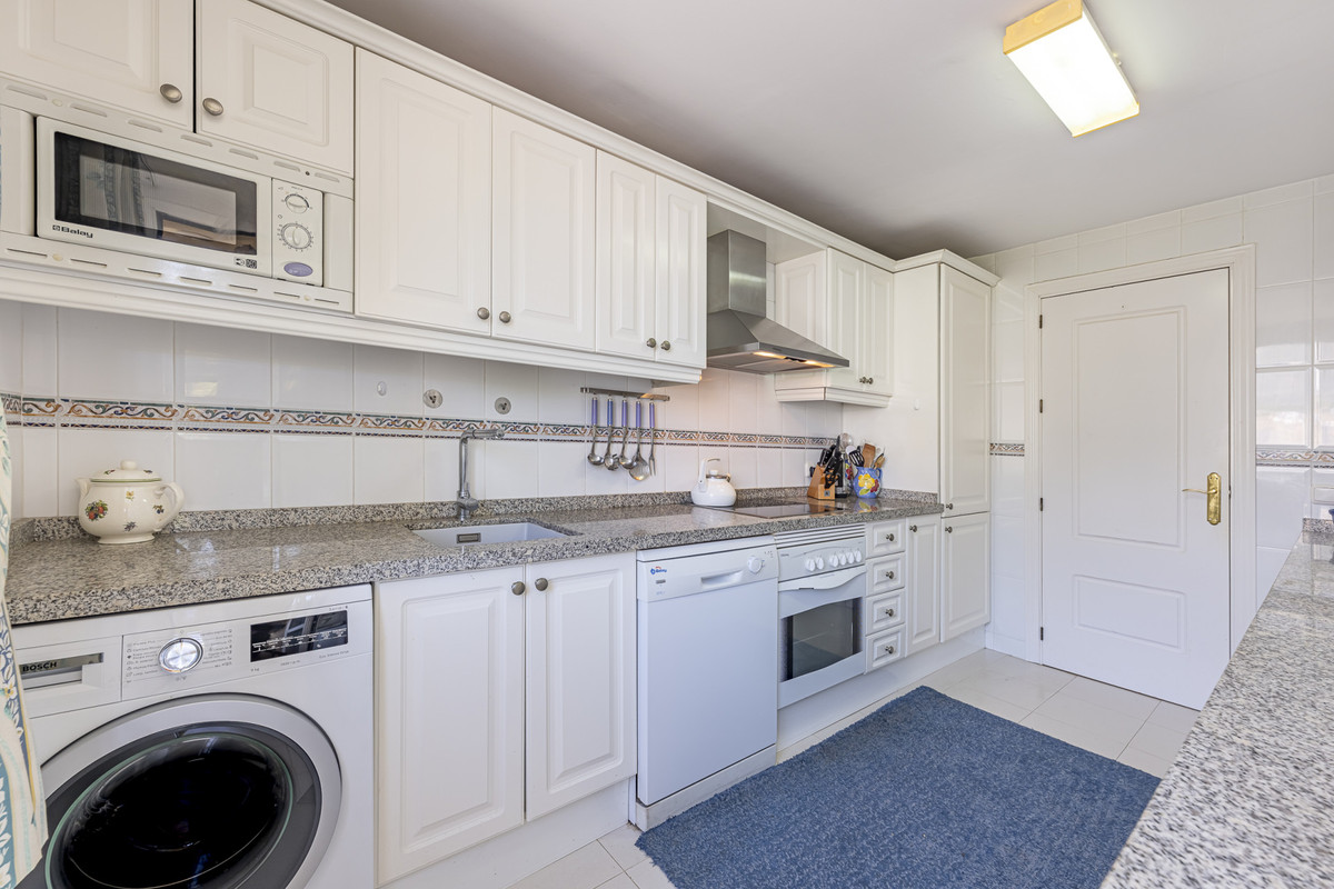 Appartement te koop in Nagüeles | 2 slaapkamers H5117206