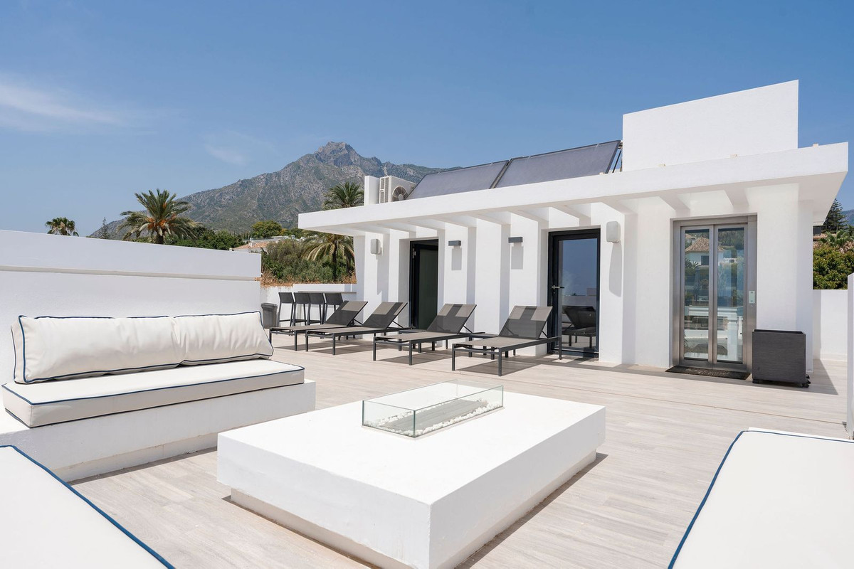 Huis te koop in Nagüeles | 5 slaapkamers H5137888