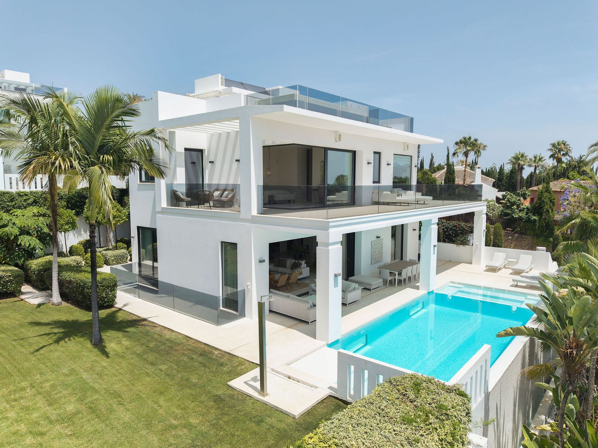 Huis te koop in Nagüeles | 5 slaapkamers H5137888