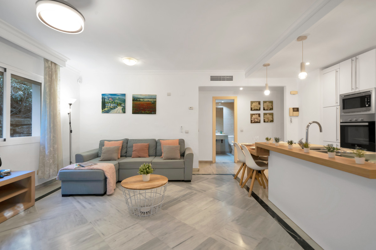 Appartement te koop in Nagüeles | 2 slaapkamers H5242255