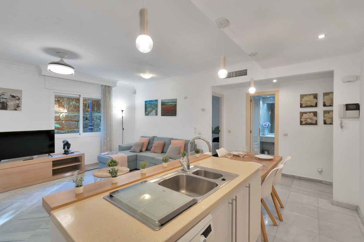 Appartement te koop in Nagüeles | 2 slaapkamers H5242255