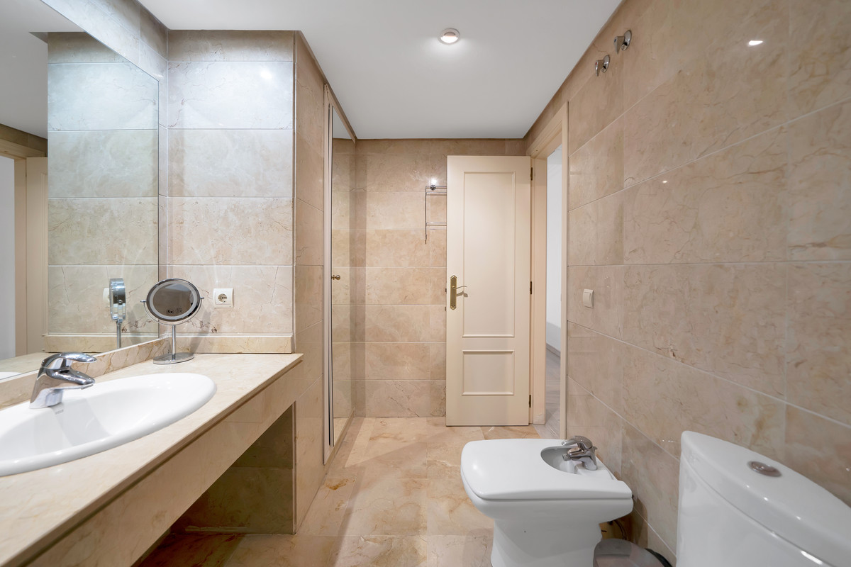 Appartement te koop in Nagüeles | 2 slaapkamers H5242255