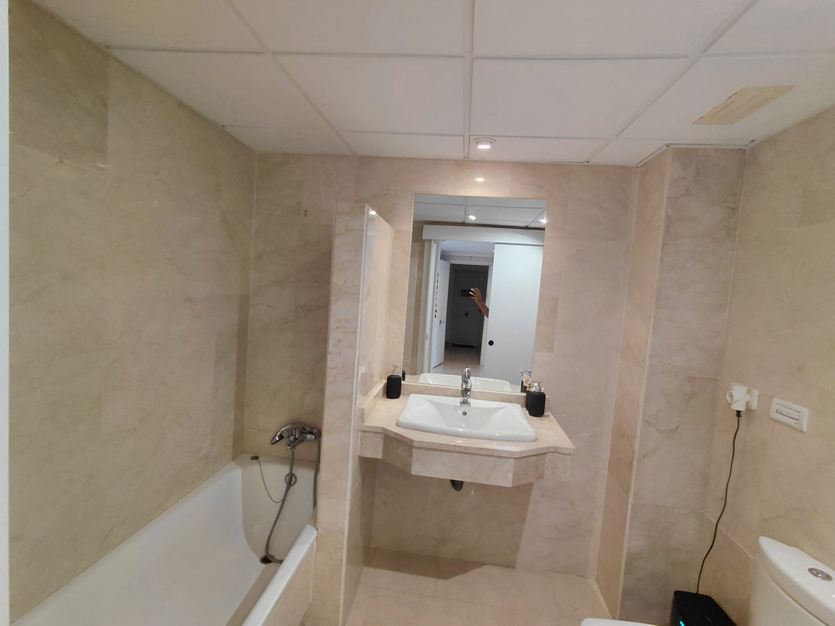 Appartement te koop in Nagüeles | 2 slaapkamers H5255653