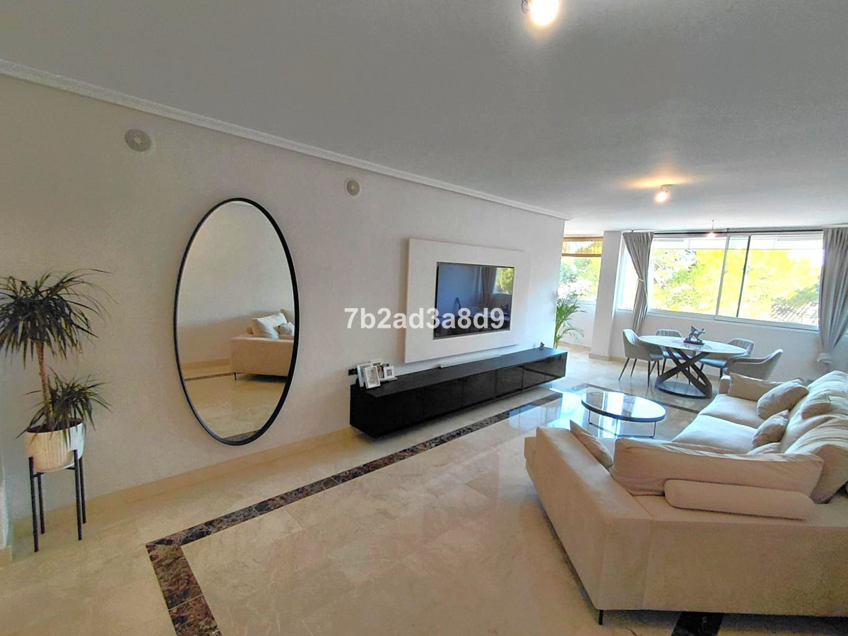 Appartement te koop in Nagüeles | 2 slaapkamers H5353675