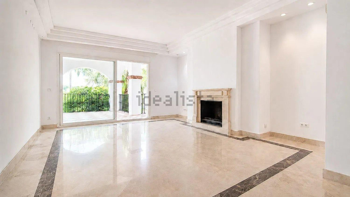 Appartement te koop in Nagüeles | 3 slaapkamers H5397199