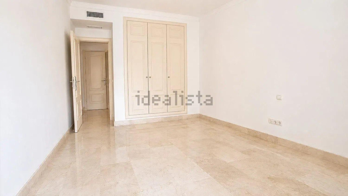 Appartement te koop in Nagüeles | 3 slaapkamers H5397199