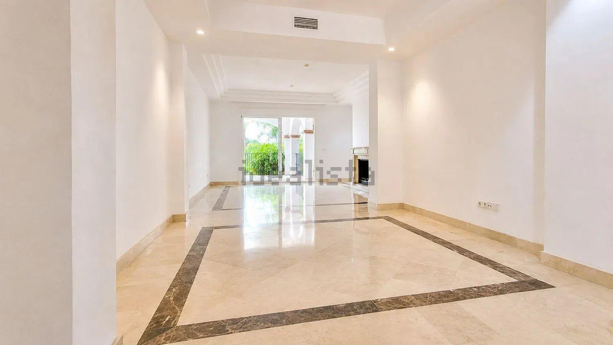 Appartement te koop in Nagüeles | 3 slaapkamers H5397199
