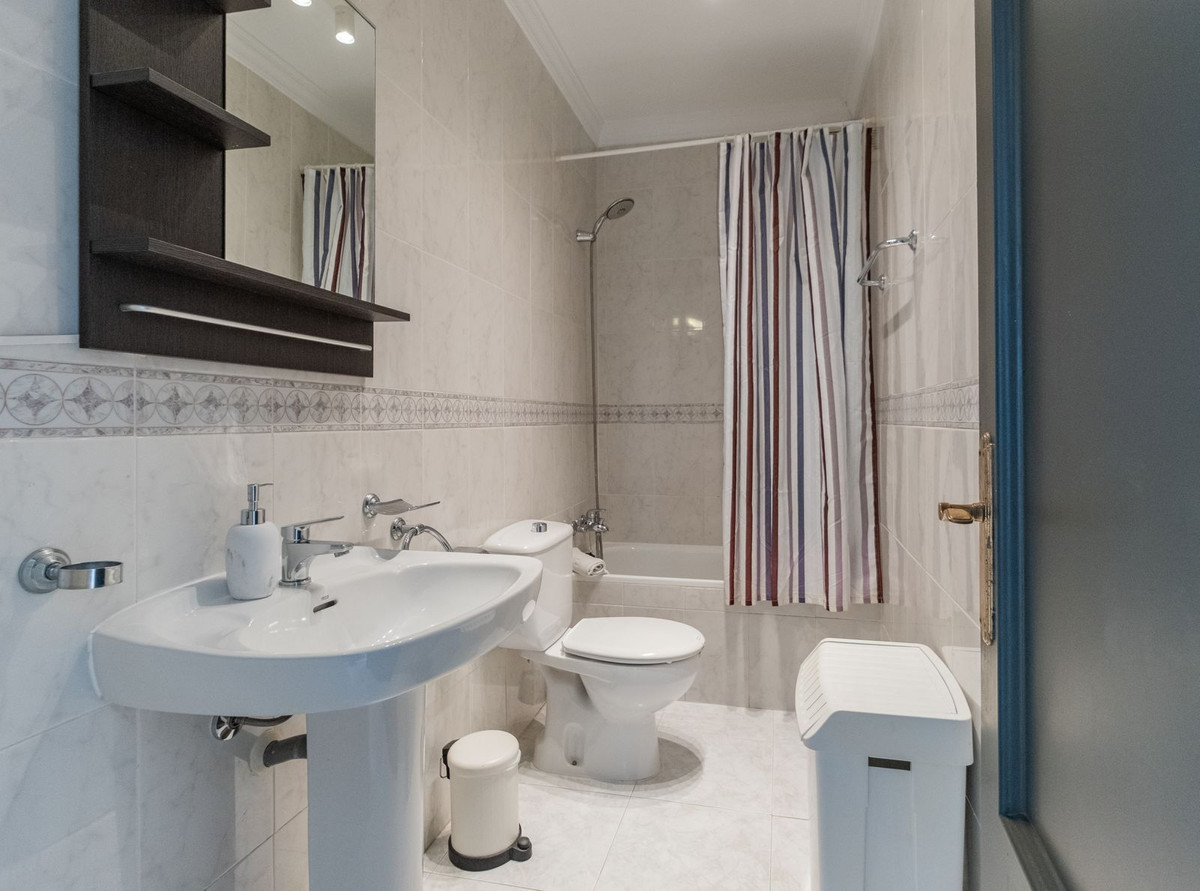Tussenverdieping Appartement in Nerja-16