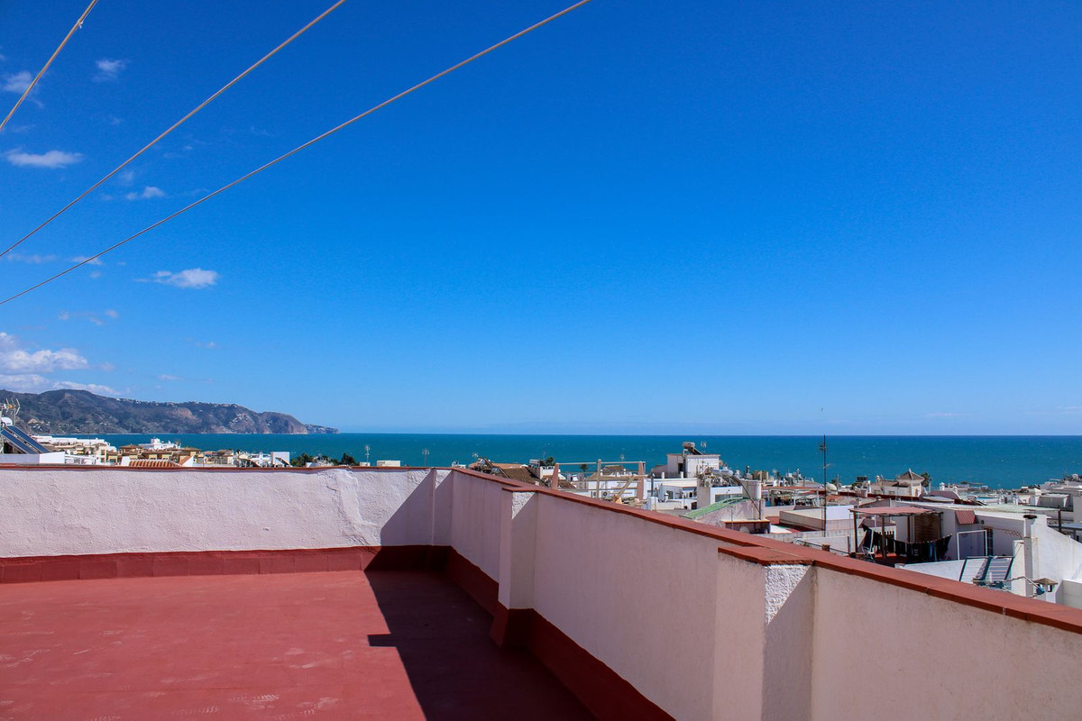Penthouse in Nerja-1