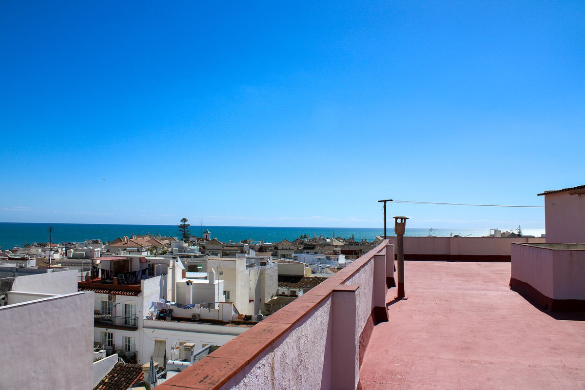 Penthouse in Nerja-38