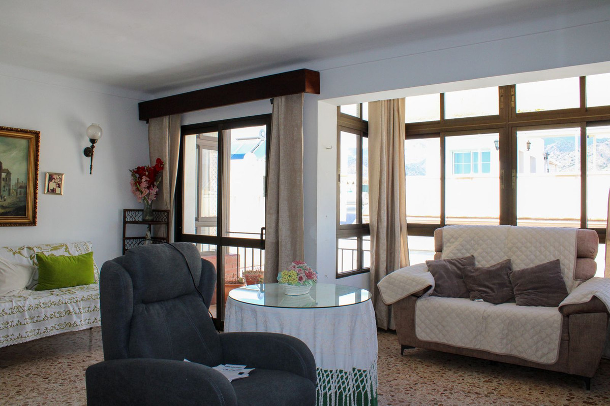 Penthouse in Nerja-8