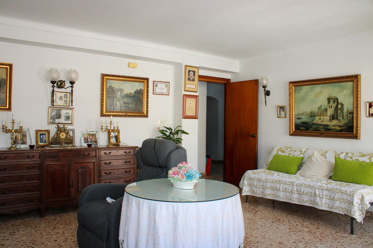 Penthouse in Nerja-9