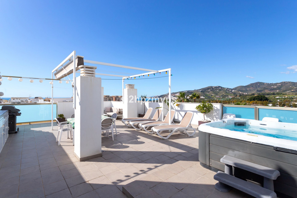 Bovenverdieping Appartement in Nerja-1