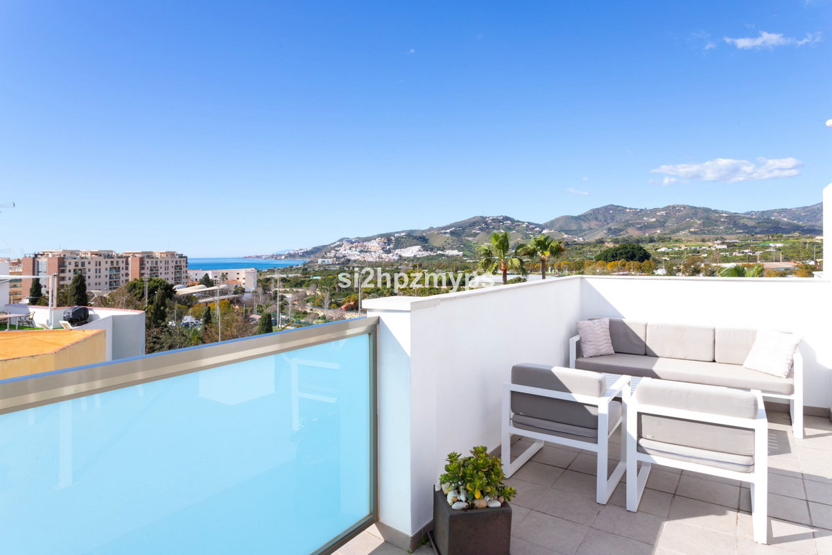 Bovenverdieping Appartement in Nerja-25