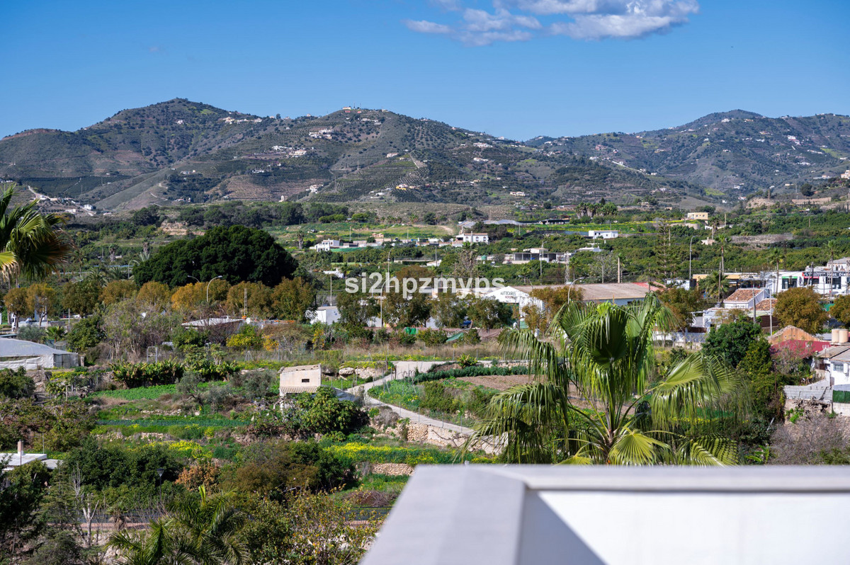 Bovenverdieping Appartement in Nerja-26
