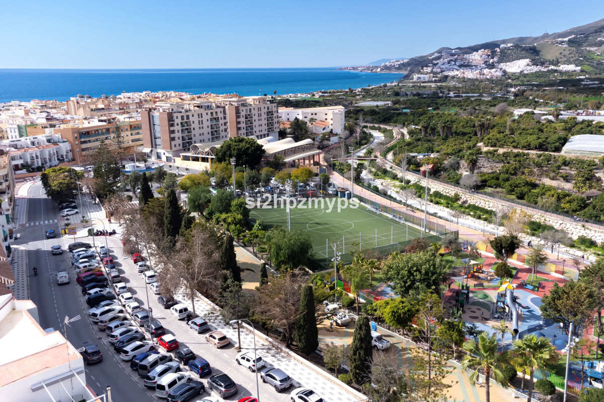 Bovenverdieping Appartement in Nerja-29