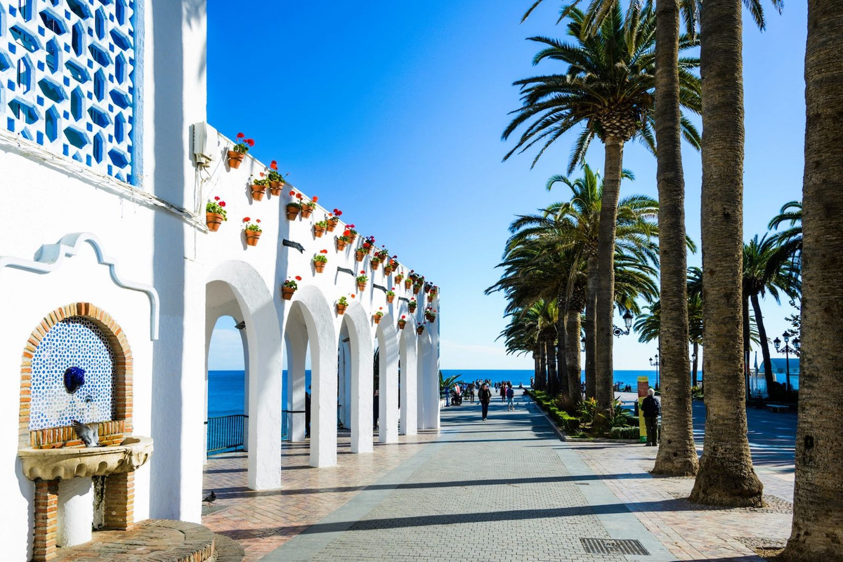 Appartement te koop in Nerja | 0 slaapkamers H5114623