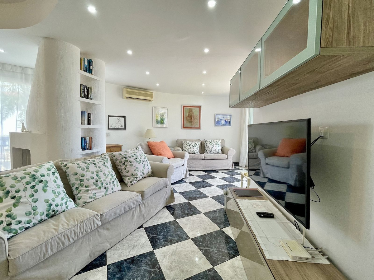 Appartement te koop in Nerja | 2 slaapkamers H5116705