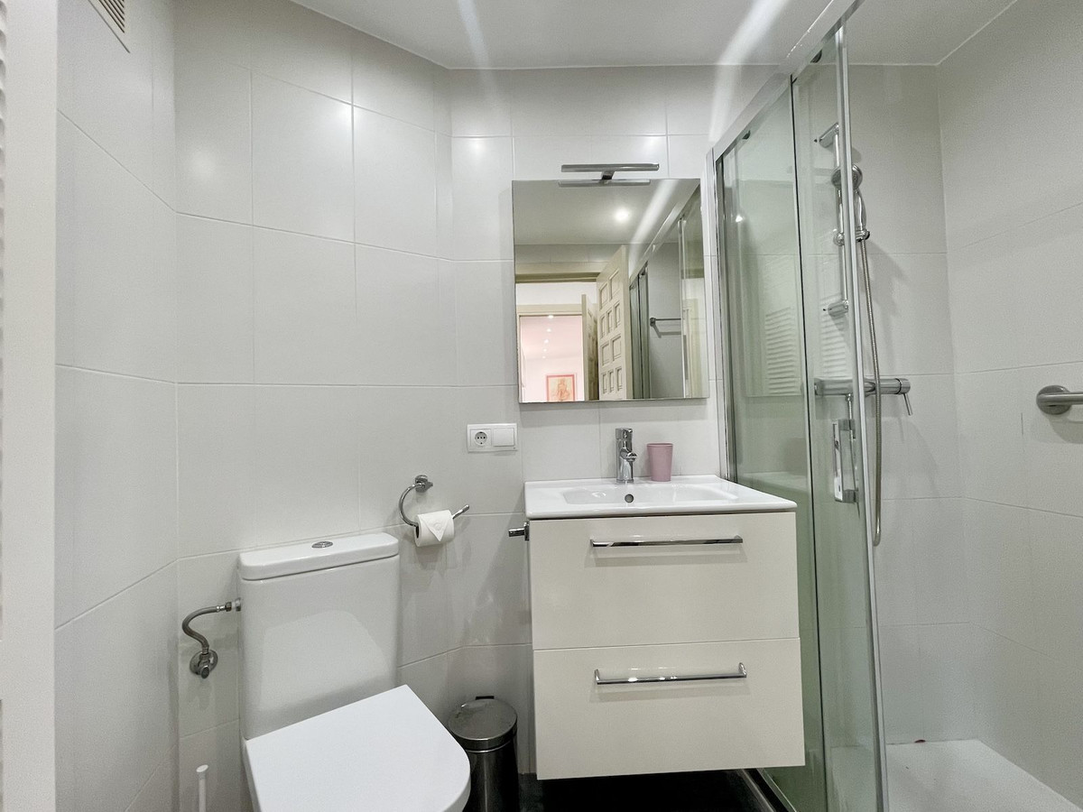 Appartement te koop in Nerja | 2 slaapkamers H5116705