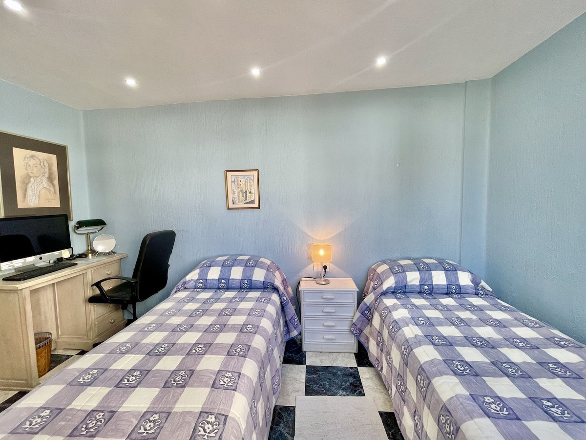 Appartement te koop in Nerja | 2 slaapkamers H5116705