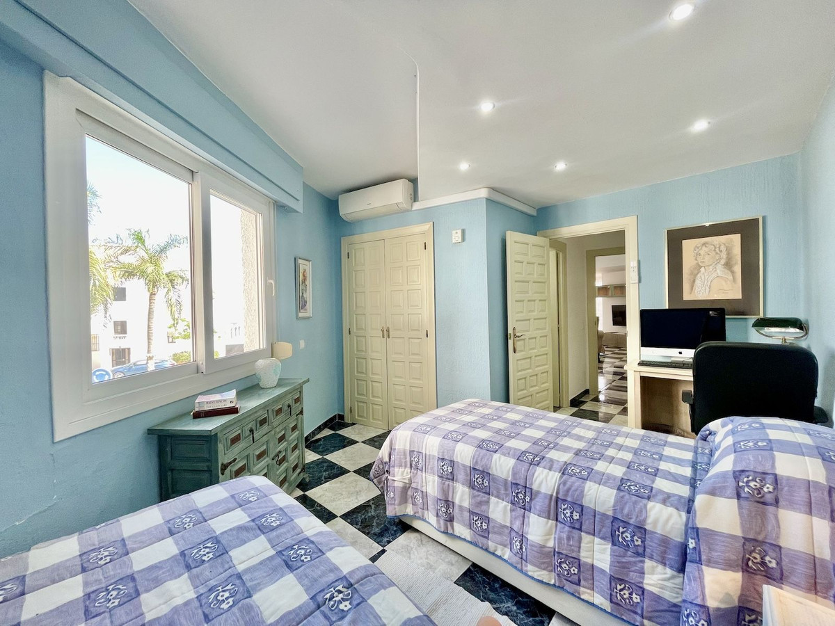Appartement te koop in Nerja | 2 slaapkamers H5116705