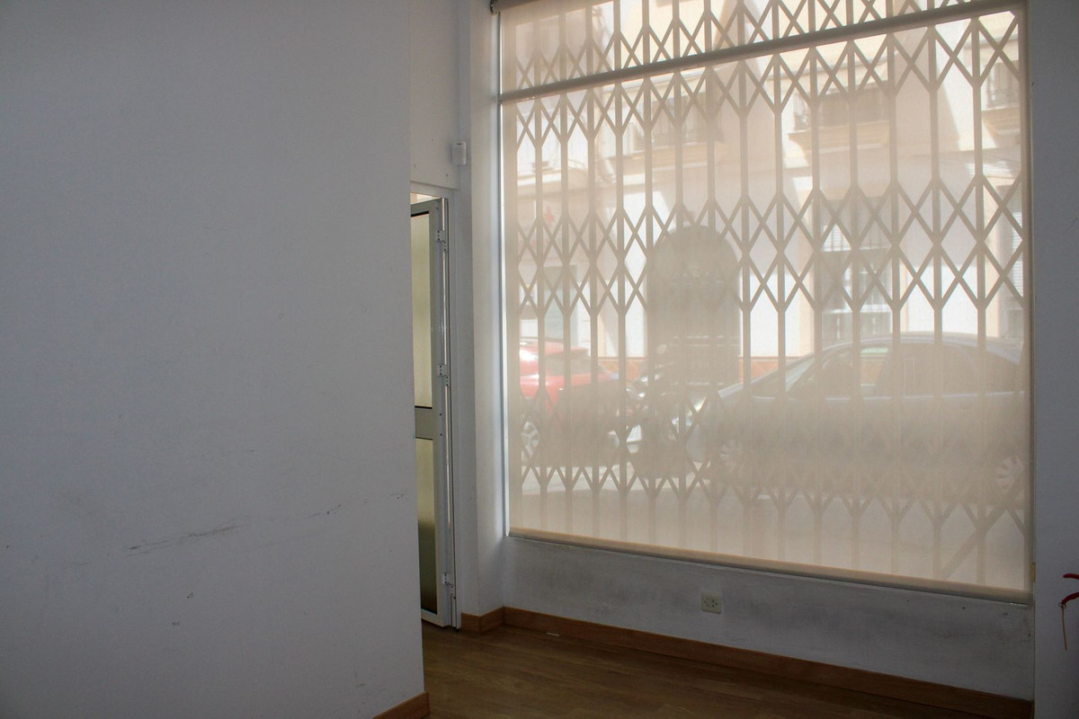 Appartement te koop in Nerja | 5 slaapkamers H5130907