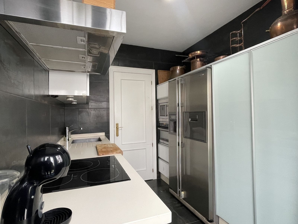 Penthouse te koop in Nerja | 2 slaapkamers H5481577