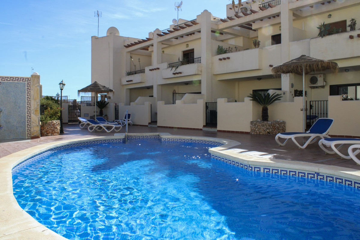 Geschakelde Woning te koop in Nerja | 3 slaapkamers H5525077