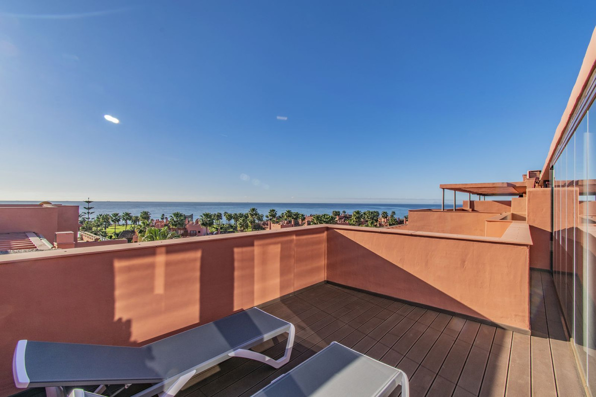 Penthouse in New Golden Mile-1