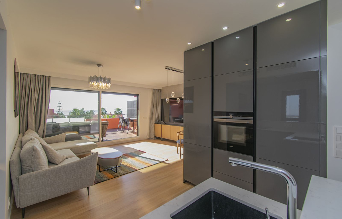 Penthouse in New Golden Mile-19