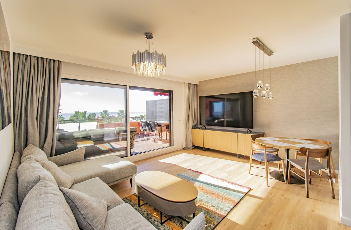 Penthouse in New Golden Mile-2