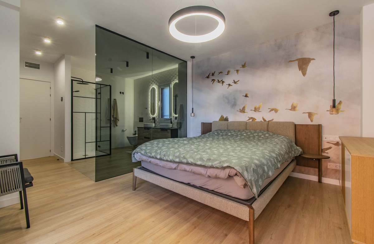 Penthouse in New Golden Mile-8