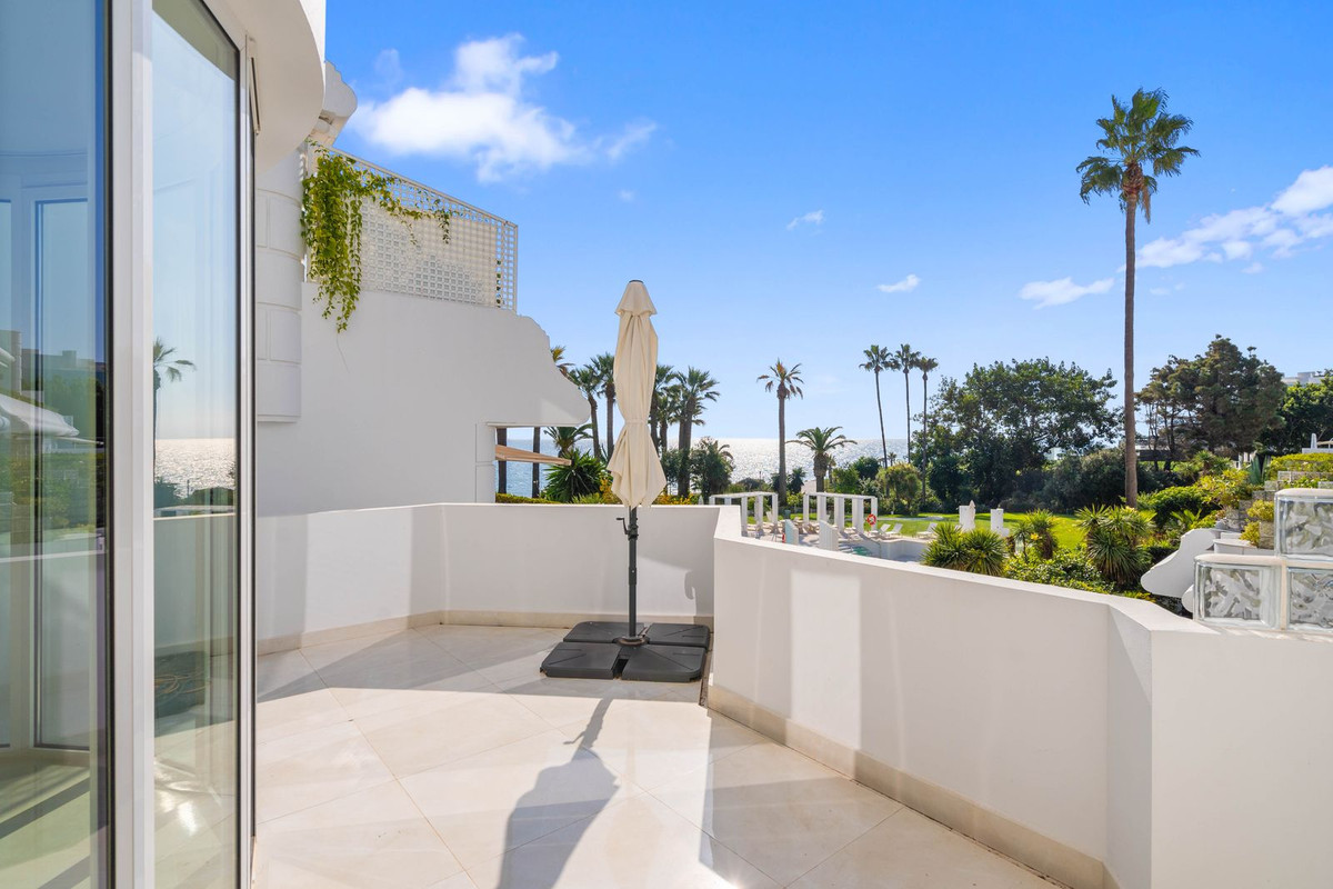 Tussenverdieping Appartement in New Golden Mile-10