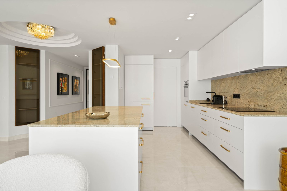 Tussenverdieping Appartement in New Golden Mile-6
