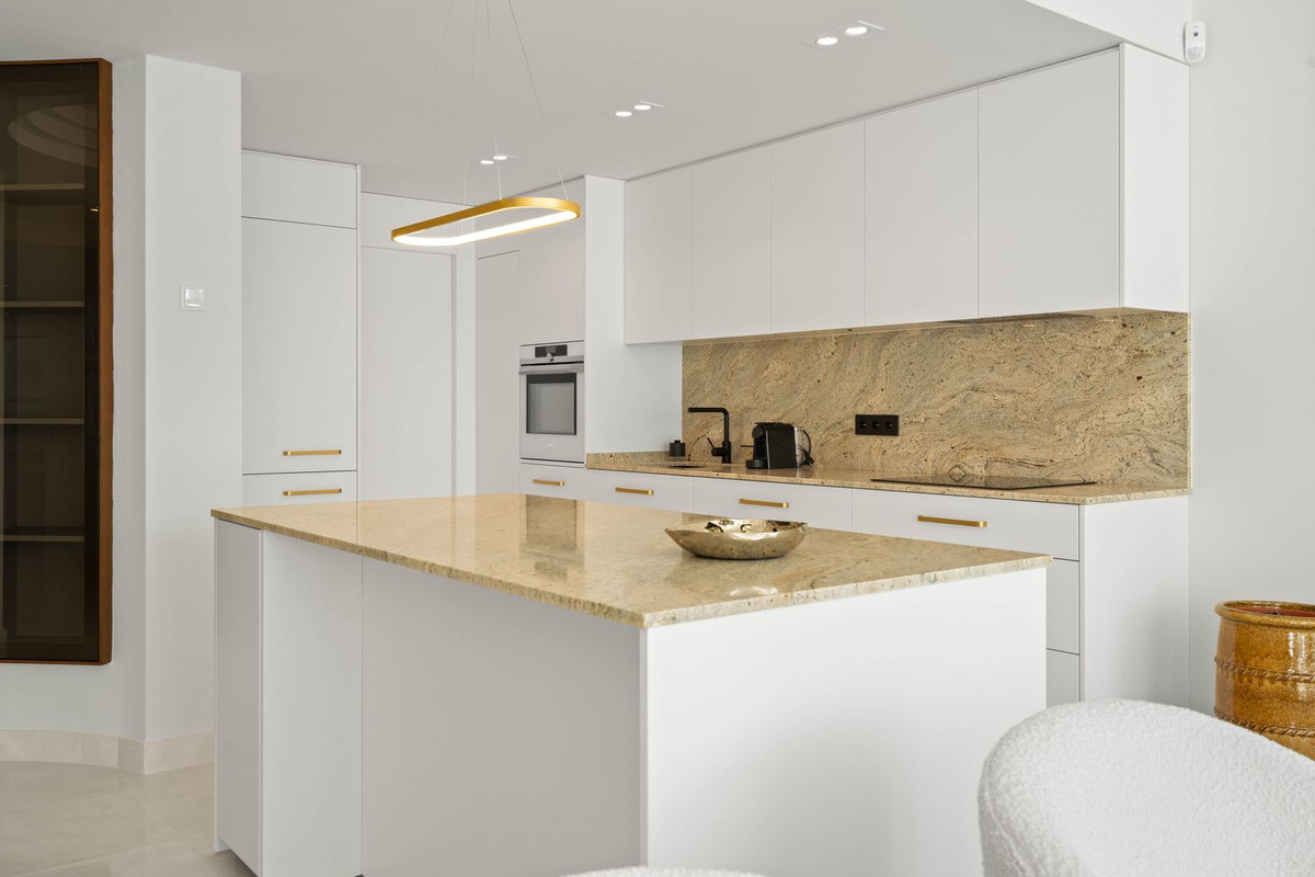 Tussenverdieping Appartement in New Golden Mile-7