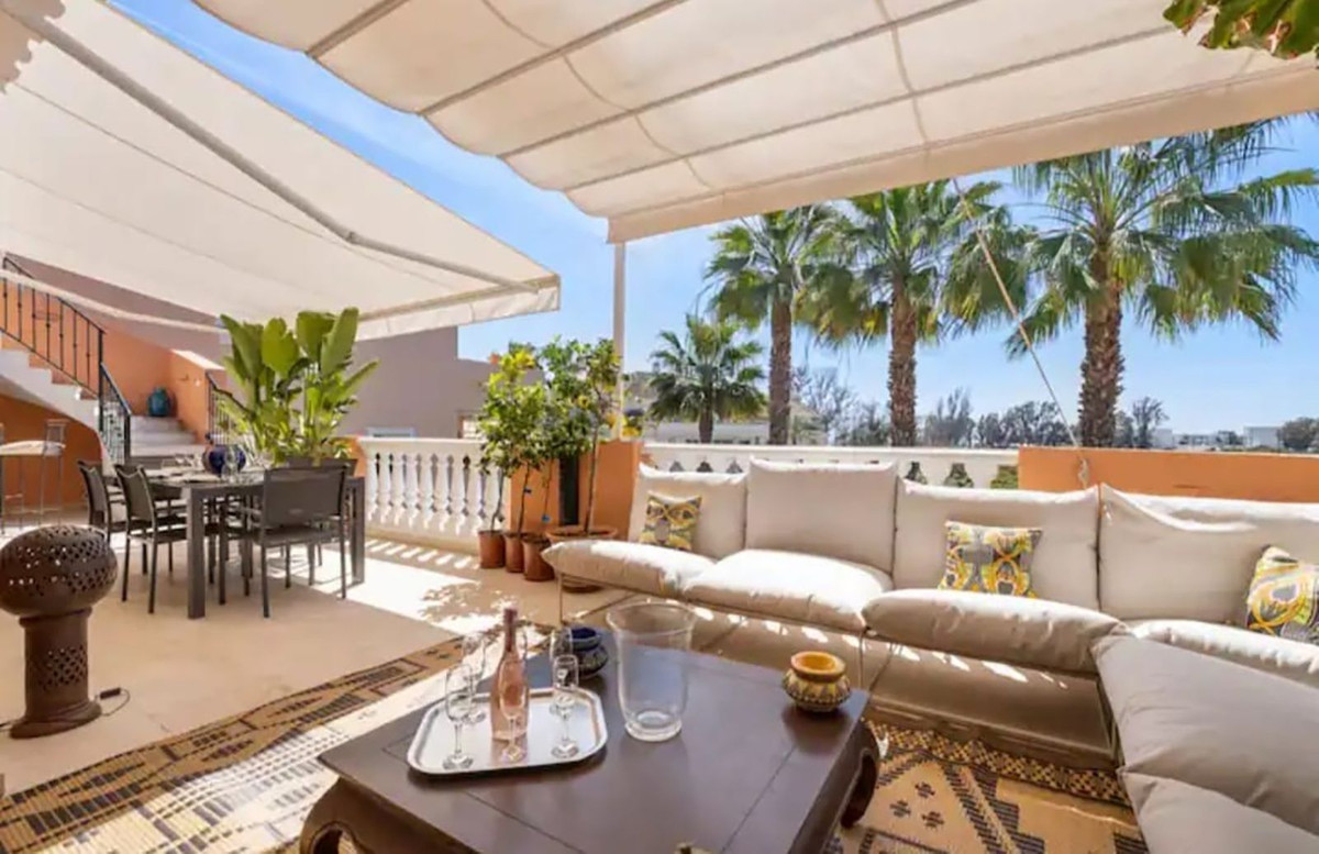 Penthouse in New Golden Mile-3