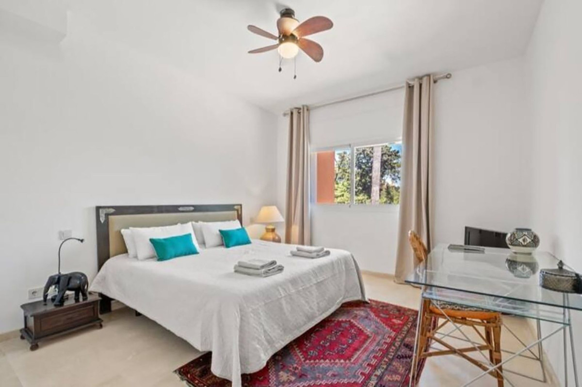 Penthouse in New Golden Mile-36