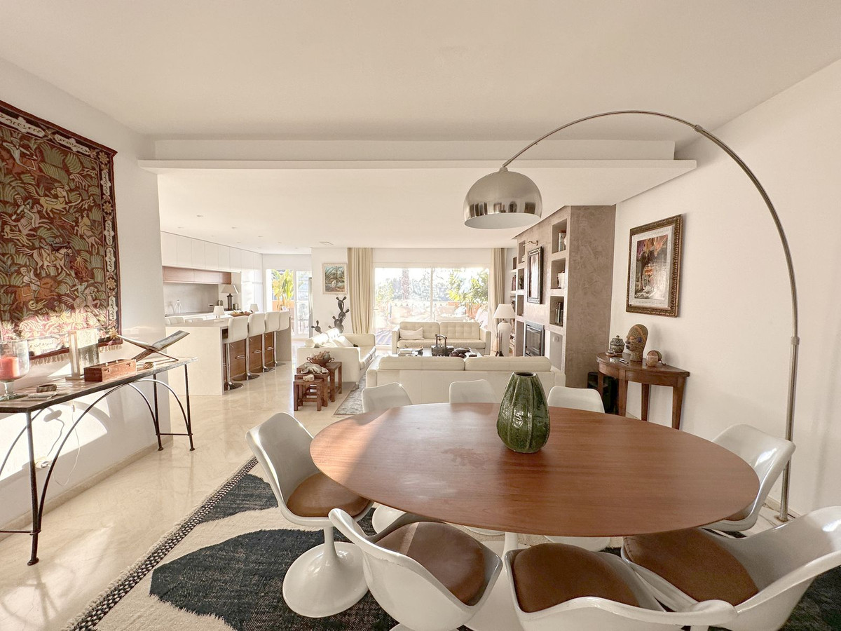 Penthouse in New Golden Mile-4