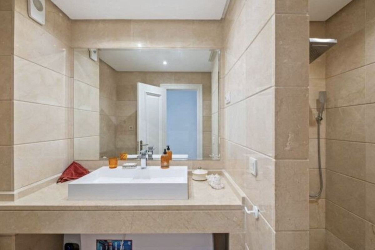Penthouse in New Golden Mile-40