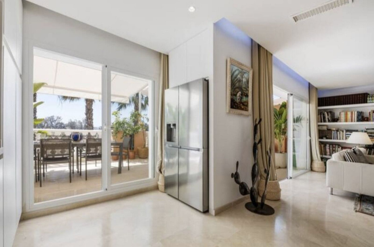 Penthouse in New Golden Mile-8