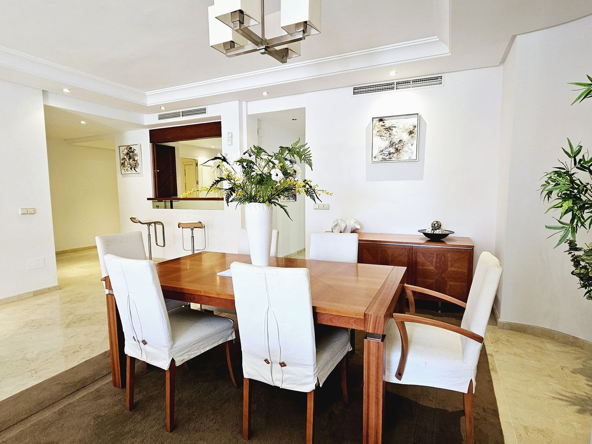 Appartement te koop in New Golden Mile | 3 slaapkamers H5007925