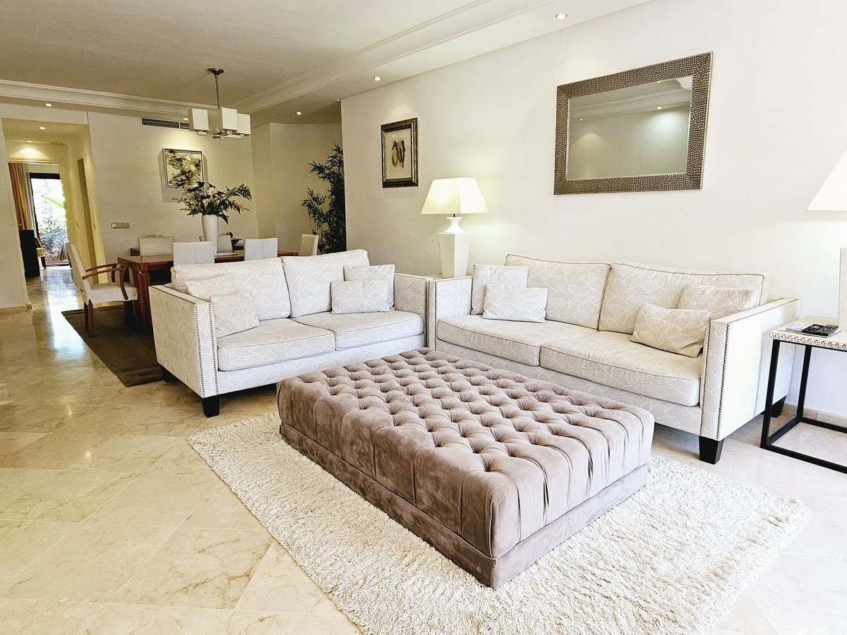 Appartement te koop in New Golden Mile | 3 slaapkamers H5007925