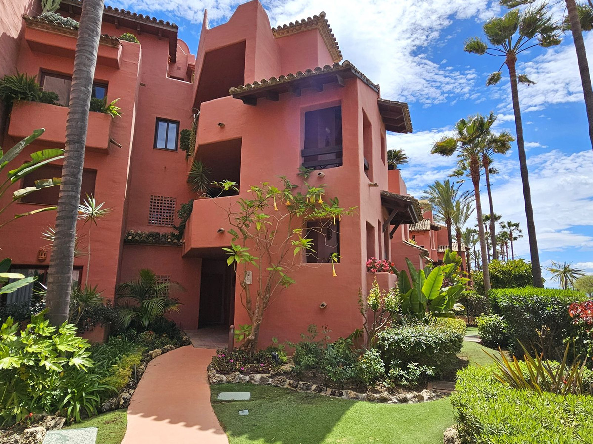 Appartement te koop in New Golden Mile | 3 slaapkamers H5007925