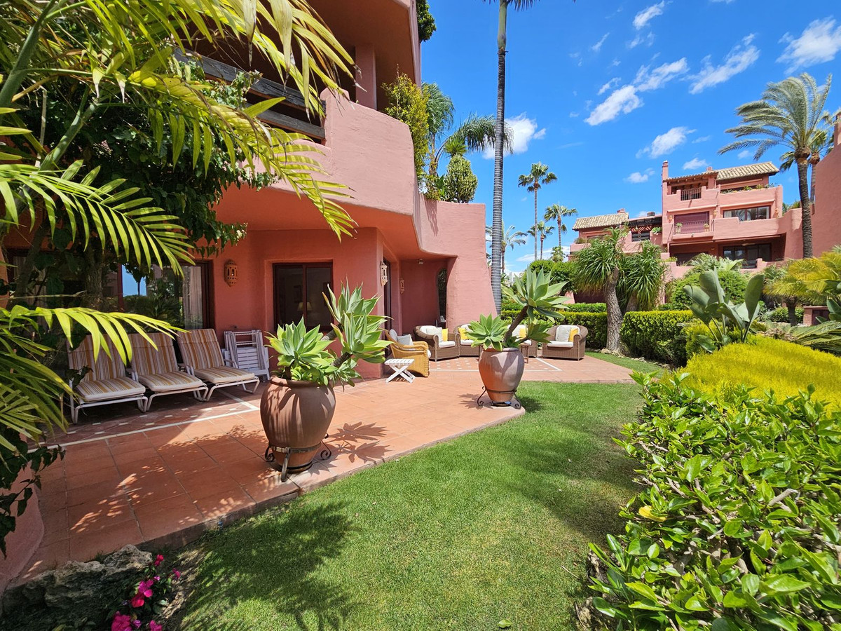 Appartement te koop in New Golden Mile | 3 slaapkamers H5007925