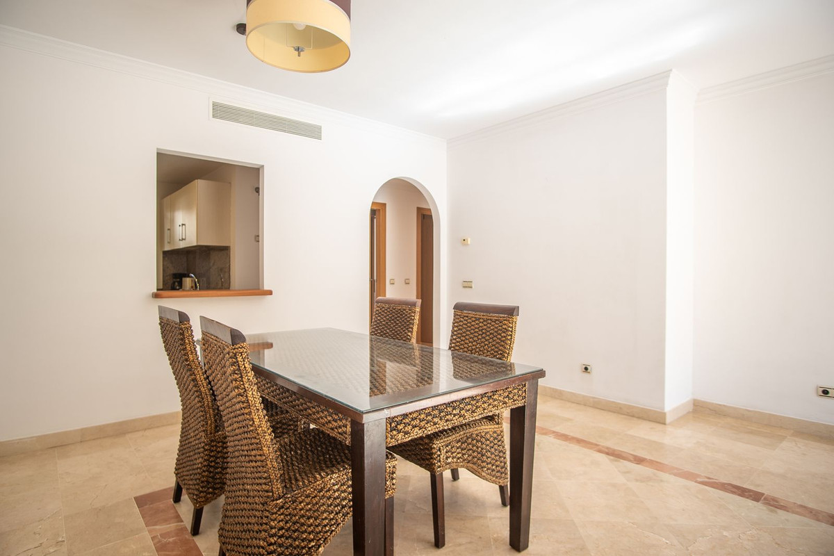 Tussenverdieping Appartement in New Golden Mile-26