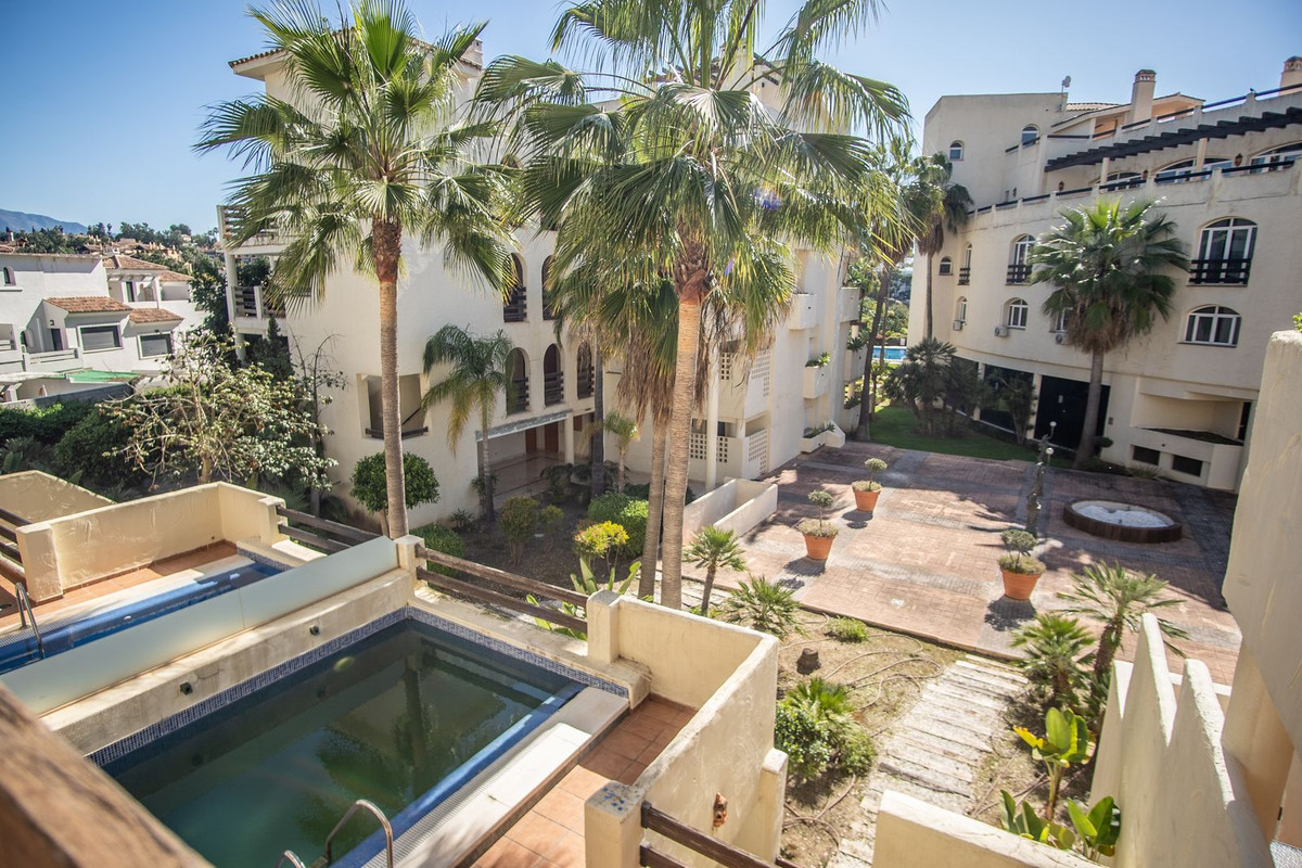 Tussenverdieping Appartement in New Golden Mile-4